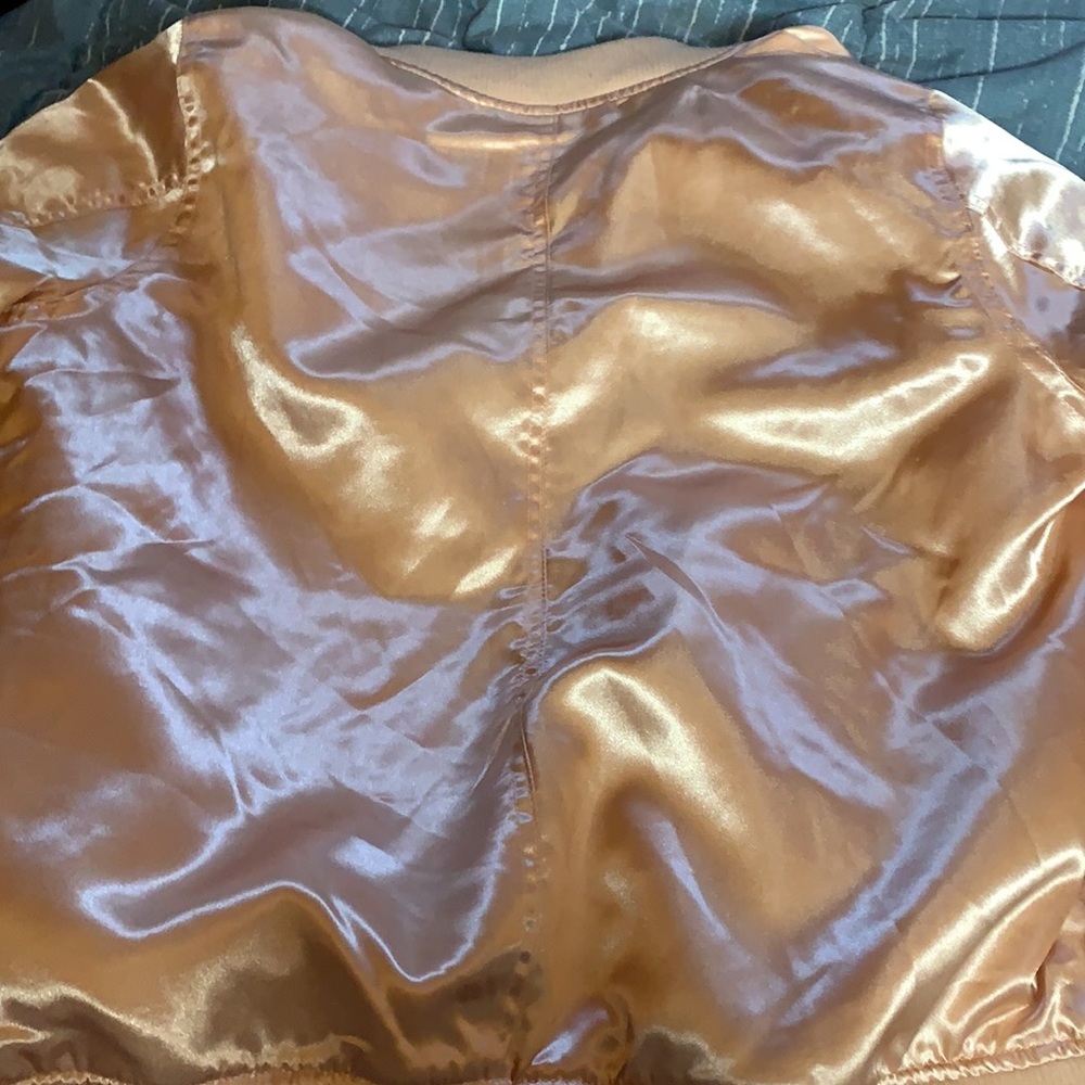 coat - Picture 2 of 3
